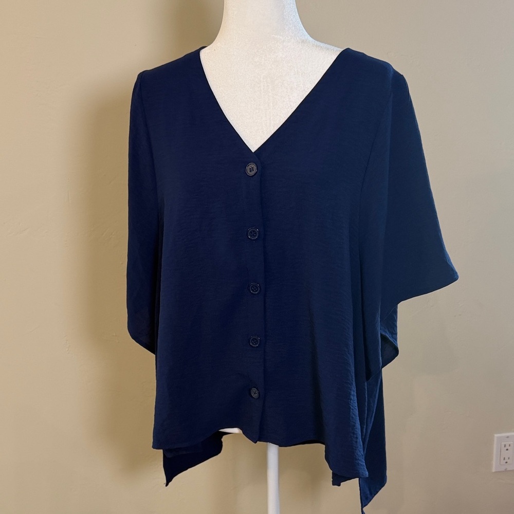 89th + Madison Women's XXL Navy Button Up Blouse
